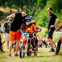 Bei der ADAC MX Academy lernen Kinder und Jugendliche an nur einem Tag Motocrossfahren