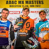 ADAC MX Masters, Bielstein, Siegerehrung, v.l.n.r.: Jaromir Romancik ( Tschechien / KTM / JD 191 KTM Racing Team ), Dennis Ullrich ( Deutschland / KTM / KTM Sarholz Racing Team ) und Angus Heidecke ( Deutschland / KTM / KTM Sarholz Racing Team )