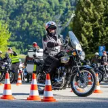 Bei den kleinen Fahrprüfungen der ADAC Classic meets Aschau im Chiemgau 2027 ist „Fingerspitzengefühlt“ gefragt.