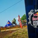 Die besten Starter werden mit dem „Red Bull Holeshot Award“ geehrt