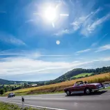 Rund 100 Oldtimer nehmen an der Tour teil