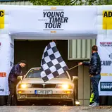 Mitsubishi Diamante im Ziel am Samstag