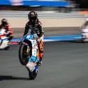 Fynn Kratochwil beendet seine perfekte Saison mit einem Doppelsieg