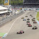 Insgesamt zehn Rennserien mit historischen Fahrzeugen stehen bereits das Event auf dem Hockenheimring Baden-Württemberg vom 5. bis 7. Mai 2023 fest © Hockenheim-Ring GmbH