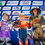 Das Podium des ADAC MX Junior Cup 85 (v.l.): Cirulis, Dale, Mooses