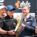 Der zweifache Formel-1-Weltmeister Emerson Fittipaldi übergab die Pokale