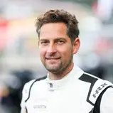 Alfred Renauer fährt gemeinsam mit Felix Neuhofer im Porsche 911 GT3 R