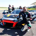 Ex-Bundesliga-Spieler Ailton stieg bei der DTM ins Renntaxi