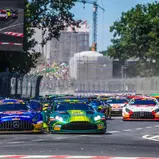 Nicki Thiim holt den ersten DTM-Sieg für Aston Martin