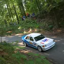 Timo Rumpfkeil begeistert Fans im heckgetriebenen Daimler-Benz und gewinnt die Division 3