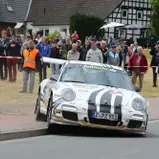 Startet als Meisterschaftsleader in die zweite Halbzeit: Ruben Zeltner im Porsche.