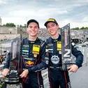 Ferrari-Duo auf dem Podium: Thierry Vermeulen und Jack Aitken (l-r)