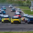 Der NXT Gen Cup, die weltweit erste elektrische Nachwuchs-Tourenwagenserie, startet erstmals in Deutschland (Foto: NXT Gen Cup)
