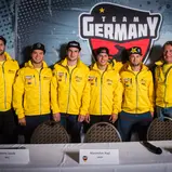MXoN Team Germany 2016, Cheftrainer Marcus Schiffer , Ersatzfahrer Dominique Pascal Thury ( KTM ), Dennis Ullrich ( KTM ), Henry Jacobi ( Honda ), Maximilian Nagl ( Husqvarna ) und Teamchef Wolfgang Thomas