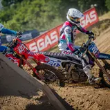 Larissa Papenmeier ( Deutschland / Honda / SYE RACING TEAM 423 ) und Tanja Schlosser ( Deutschland / Triumph ) beim der DMX Damen