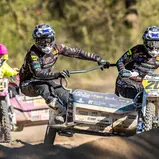 Adrian Peter und Julian Zimmermann unterlagen in Aufenau zwar den WM-Piloten Prümmer und Schneider, setzten sich in der DMX aber ab
