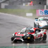 Rang zwei für den Porsche von AVIA W&S Motorsport