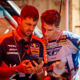 Simon Längenfelder ( Deutschland / KTM / RED BULL KTM FACTORY RACING ) beim ADAC MX Masters mit Davide DeCarli, Teamchef Red Bull KTM Factory