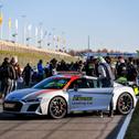 Der Audi R8 wird als Leading Car eingesetzt