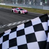 #68 Carrie Schreiner / Alain Valente / Land Motorsport / Audi R8 LMS GT3 EVO II, Nürburgring