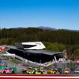 Start Rennen Samstag, vorne #8 Marius Schmid / Alex Connor / Mercedes-AMG GT4 / BWT Mücke Motorsport, Red Bull Ring
