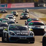 #19 / Küs Team Bernhard / Porsche 718 Cayman GT4 CS MR / Alexander Tauscher / Levi O'Dey