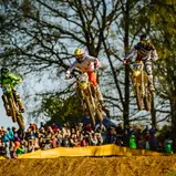 ADAC MX Masters, Jauer, Luca Nijenhuis (Monster Energy Kawasaki Elf Team Pfeil), Hunter Lawrence (Team Suzuki World MX2) und Boris Maillard (stielergruppe.mx Johannes Bikes Suzuki) auf ihren Maschinen beim ADAC MX Masters