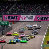 Aston-Martin-Fahrer Gilles Magnus begann das Rennen als Pole-Setter