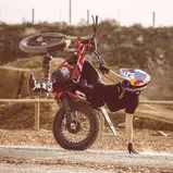 In Gaildorf wird ein vielseitiges Rahmenprogramm gebeten, unter anderem mit der Red Bull Freestyle Trial Show von Adrian Guggemos (Foto: Sebas Romero/GASGAS)