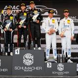 Das Podium des Samstagrennens in der Eifel