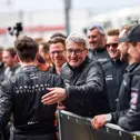 Bernd Schneider agiert bei der Landgraf-Mannschaft als Ratgeber für die jungen Piloten