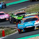 Van der Linde und Niederhauser in ihrem Audi R8 LMS