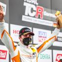 Eric Scalvini auf dem Podium der ADAC TCR Germany