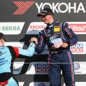 Nach der Sommerpause der ADAC TCR Germany holte der Gesamtzweite Max Hesse (r.) drei Mal die volle Punktzahl