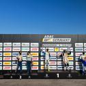 Florian Janits (M. li.) und Reinhard Kofler (M. re.) auf dem Podium in Hockenheim
