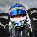 Siegpremiere in Oschersleben: Laurin Heinrich triumphiert im Porsche Carrera Cup