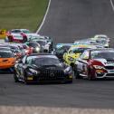 Mercedes-AMG GT4 und BMW M4 GT4 führen das Feld an
