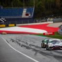 Der Porsche 718 Cayman GT4 von Joel Sturm und Dennis Fetzer