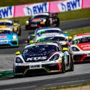 Der Porsche 718 Cayman GT4 vom Küs Team Bernhard kam auf Platz vier