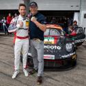 Boxer in der Boxengasse: Porsche-Pilot Robert Renauer (l.) und Axel Schulz