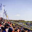 Endlich wieder vor großer Kulisse: Volle Tribünen in Oschersleben