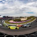 Die Hugenholtzbocht ist eine der spektakulären Steilkurven auf dem Circuit Zandvoort