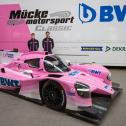 Nico Göhler und Gustavo Kiryla zusammen mit dem Duqueine D08 (Foto: BWT Mücke Motorsport)