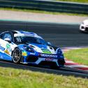 Dritter: Der Porsche von AVIA W&S Motorsport