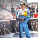 Beim Sonntagsrennen auf dem DEKRA Lausitzring machte Luca Stolz das DTM-Podium komplett