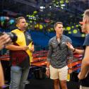 Gabriel Clemens mit Kelvin van der Linde (l-r) bei den German Darts Open in Jena