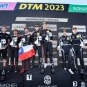 Das Podium des achten Saisonrennens im ADAC GT Masters