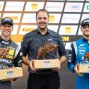 Kelvin van der Linde, Abt CEO Thomas Biermaier und Ricardo Feller (l-r) feierten auf dem Podium