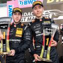 Das jüngste Meister-Duo in der ADAC GT Masters-Geschichte: Salman Owega und Elias Seppänen