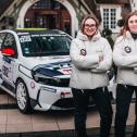 Emma Chalvin (r.) und Copilotin Emy Ailloud-Perraud